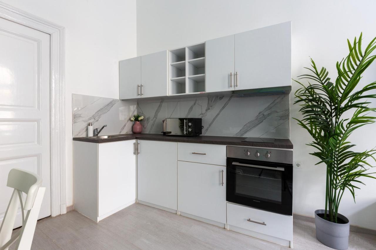 Lh Gallery Apartment *